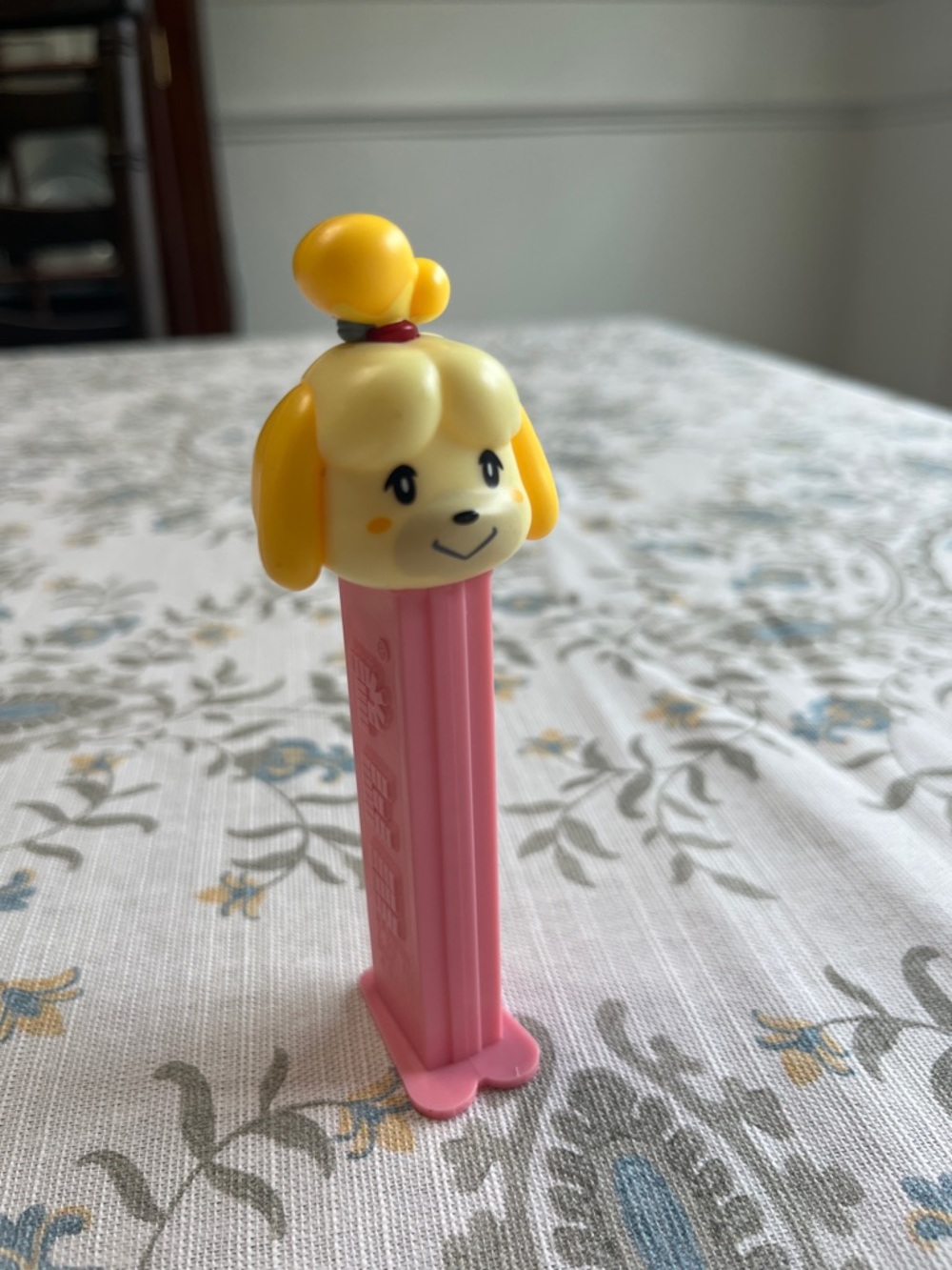 Isabelle Animal Crossing Nintendo PEZ Dispenser